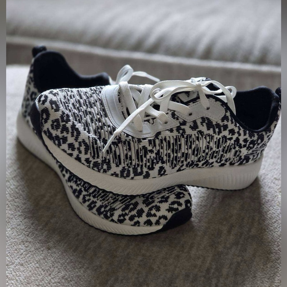 Sketchers Memory Foam Leopard Tennis Shoes🐾👟